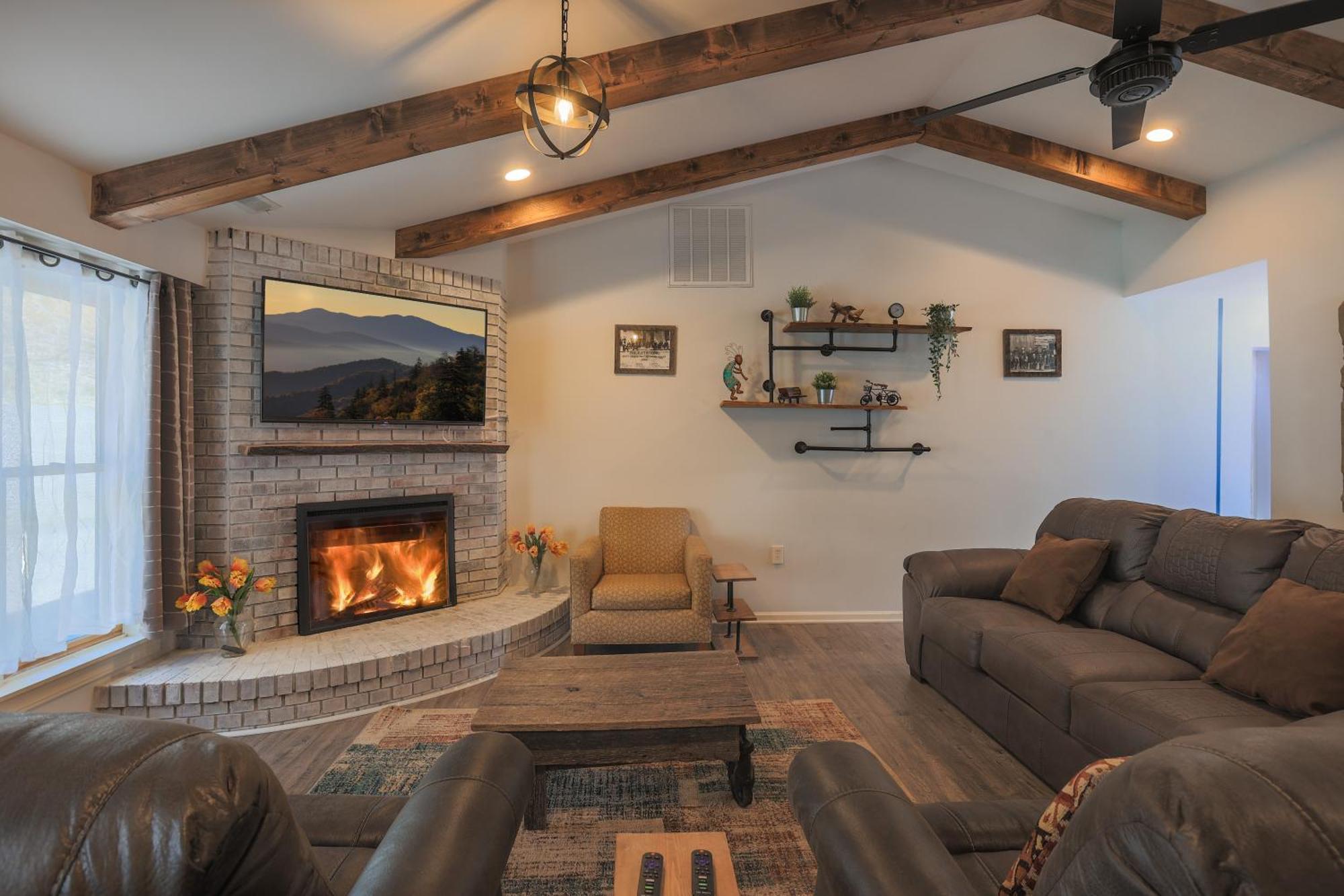 Relaxing 3Br Cottage 1 Mile To Main St Attractions Views Gatlinburg Kültér fotó